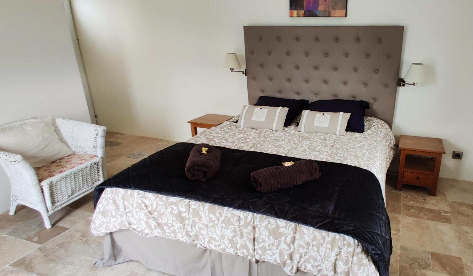 Chambre Cosy Avec Terrasse Sur La Colline Boisee, Parking Prive, Jardin, Calme, Climatisation, 10 Mn Pont Du Gard Num7 Rochefort-du-Gard Exterior foto